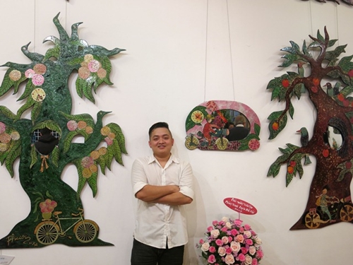 Exhibition “Duyên bốn mùa” by artist Nguyen Duc Phuoc