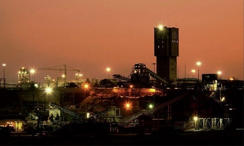 Nam Phi Mất điện tại mỏ vàng, 1 000 người mắc kẹt dưới lòng đất