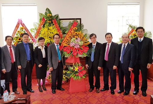 Provincial leaders congratulate medical institutions on the occasion of the Vietnamese Doctor s Day