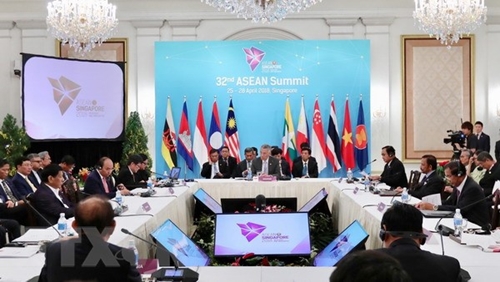 Thủ tướng tham dự Phiên họp toàn thể Hội nghị cấp cao ASEAN lần thứ 32