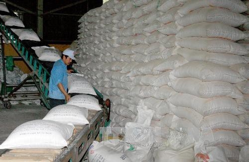 Lượng gạo tồn trong kho doanh nghiệp lại gia tăng