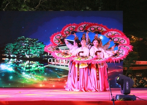 Lôi cuốn nghệ thuật múa truyền thống Hàn Quốc
