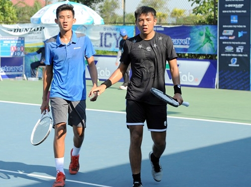 Tay vợt chủ nhà vô địch đôi nam giải Vietnam F2 Futures – Vietravel cup