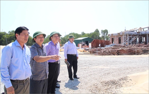 “Phong Dien District needs drastic agricutural development”