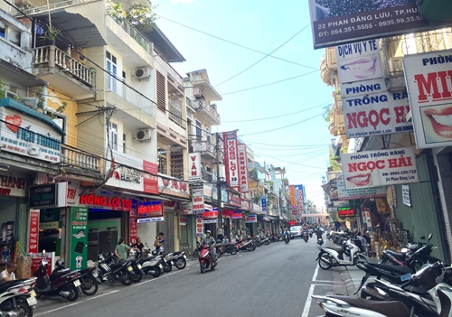 There will be civilized commercial streets in Hue City