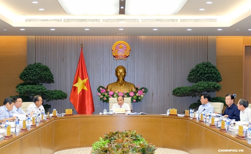 Thủ tướng Nguyễn Xuân Phúc chủ trì họp Thường trực Chính phủ
