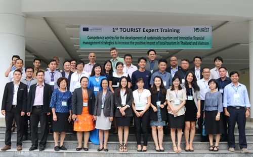 Training on sustainable tourism for Vietnamese and Thai experts