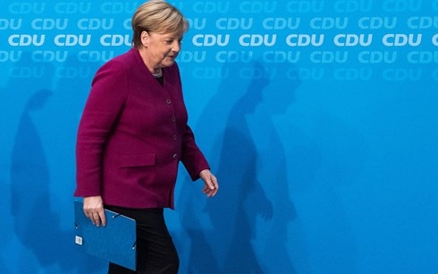 Bà Merkel tuyên bố sẽ rút lui khỏi cuộc đua vào vị trí Thủ tướng