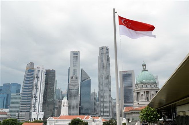 Singapore nhân tài: Singapore luôn là nơi thu hút những nhân tài xuất sắc nhất với mức lương và phúc lợi hấp dẫn. Với chính sách tạo điều kiện thuận lợi cho các công dân tài năng, Singapore đang hoạt động với mệnh danh \