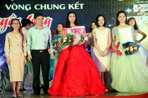 Sinh viên Đặng Minh Ánh đạt danh hiệu tân hoa khôi Trường ĐH Nông lâm