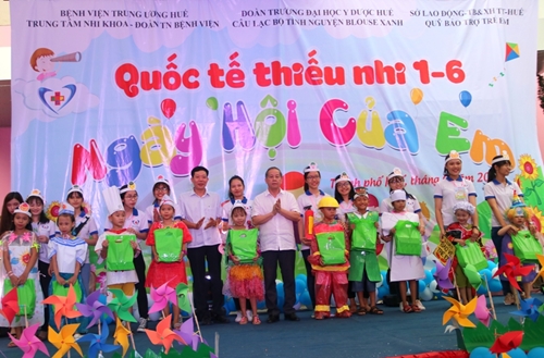 Thua Thien Hue province brings joys to child patients