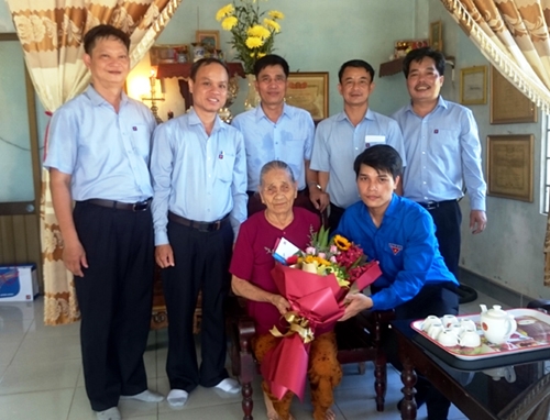 Xây dựng nhà tình nghĩa cho mẹ Nguyễn Thị Hôi