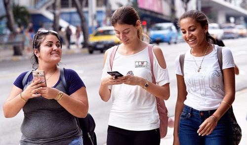 Cuba mở rộng truy cập internet cho người dân