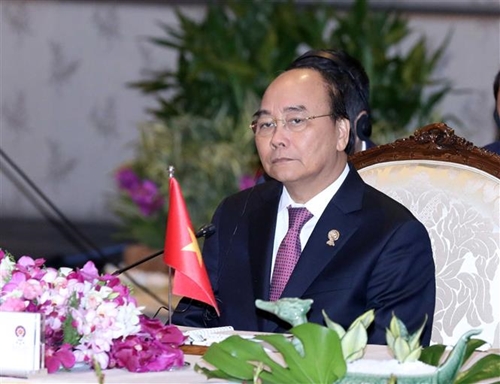 Thủ tướng Nguyễn Xuân Phúc chia buồn với các gia đình nạn nhân thiệt mạng tại Anh