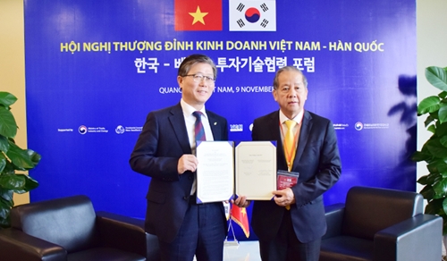 Hue signs a memorandum of understanding with Korea LH Corporation