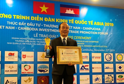 GS TS Võ Tam được nhận Danh hiệu “Top 100 Nhà quản lý, trí thức tiêu biểu hội nhập ASIA”