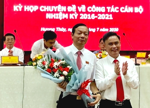 Hương Thủy bầu bổ sung chức danh Chủ tịch HĐND, UBND thị xã nhiệm kỳ 2016-2021