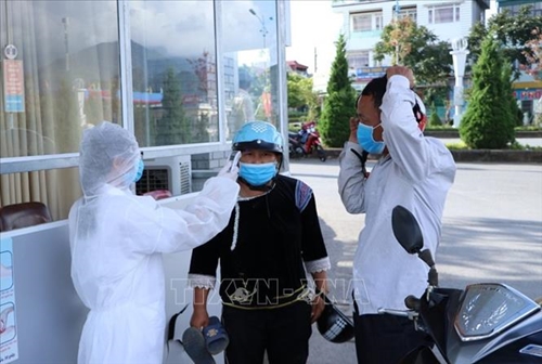 Sáng 28 8, Việt Nam giữ nguyên tổng số 1 036 ca mắc COVID-19, đã điều trị khỏi 637 ca