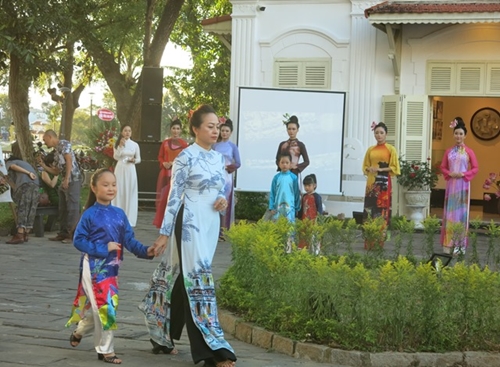 Various attractive activities in Ao dai Festival and Hue Gastronomy Festival