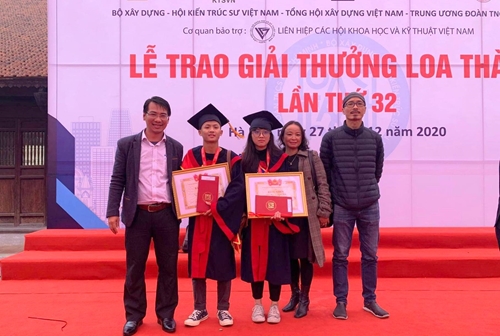 Trường ĐH Khoa học xếp thứ Nhì toàn đoàn giải thưởng Loa Thành