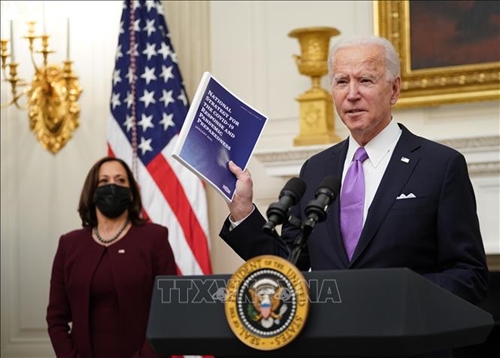Tổng thống Biden hối thúc Thượng viện duyệt ngân sách đối phó với đại dịch toàn cầu
