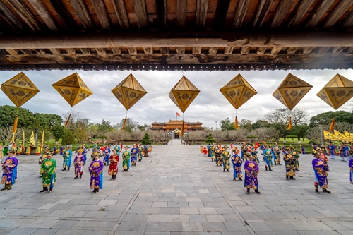 Re-enactment of the Nguyen Dan Lunar New Year ceremony under the Nguyen dynasty