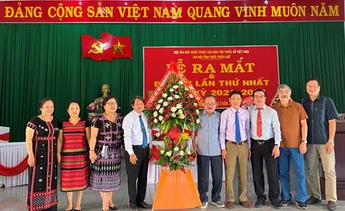 Ra mắt Chi hội Văn học nghệ thuật các dân tộc thiểu số Thừa Thiên Huế