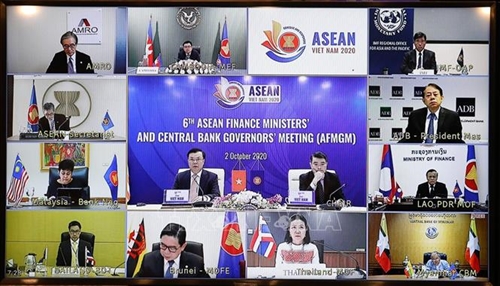 Bộ trưởng Tài chính ASEAN nhất trí triển khai rộng rãi tiêm chủng COVID-19