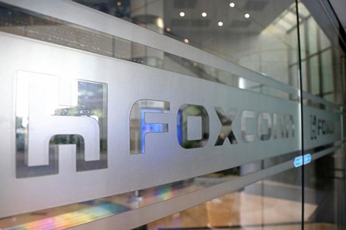 Nhà sản xuất hợp đồng Foxconn đang bị thiếu nguyên liệu và chip