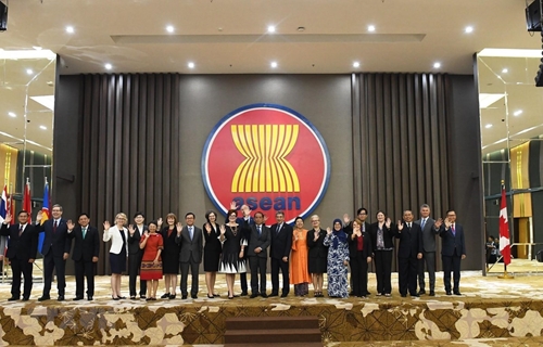 Canada và ASEAN đẩy mạnh quan hệ hợp tác