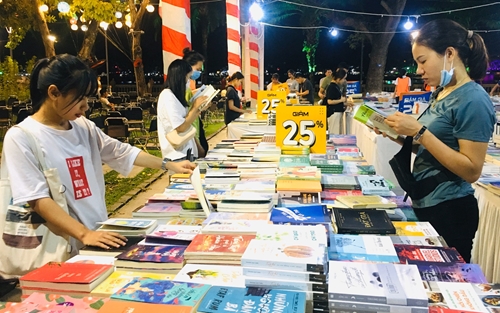 Alphabooks Book Fair 2021 opened