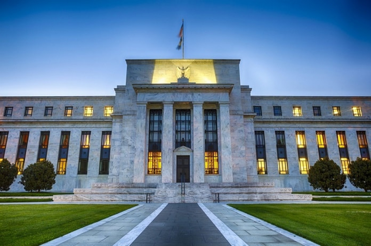 Cục Dự trữ Liên bang Mỹ tiếp tục giữ mức lãi suất cơ bản gần bằng 0