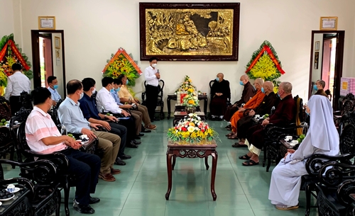 Các đơn vị thăm, chúc mừng Ban Trị sự Giáo hội Phật giáo Việt Nam tỉnh