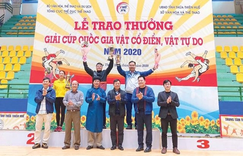 Driving force behind Hue wrestling team successes