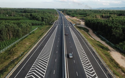 Chính phủ quyết cơ chế đặc thù gỡ vướng nguồn vật liệu xây dựng cao tốc Bắc-Nam