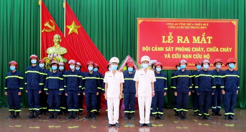 Phong Điền ra mắt Đội Cảnh sát Phòng cháy chữa cháy và Cứu nạn cứu hộ