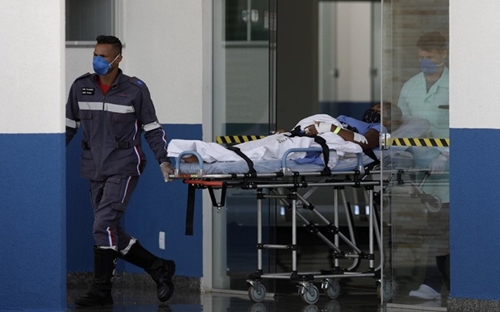 Brazil có số ca tử vong do COVID-19 cao thứ hai thế giới
