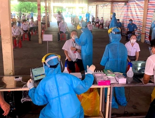 Sáng 17 7, Việt Nam có 2 106 ca mắc mới COVID-19, đã tiêm 4 233 896 liều vaccine