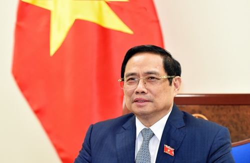 Thủ tướng đề nghị Hàn Quốc tiếp tục hỗ trợ Việt Nam nhận vaccine qua COVAX
