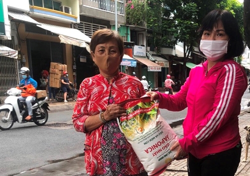 Danh sách ủng hộ người dân TP Hồ Chí Minh thông qua Quỹ Sen xanh Báo Thừa Thiên Huế