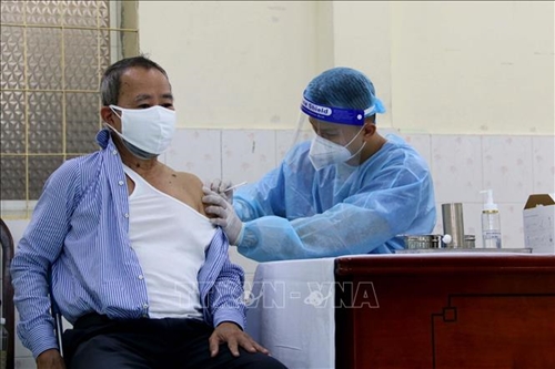 Sáng 4 8, Việt Nam công bố 4 271 ca nhiễm mới SARS-CoV-2, thêm 405 884 liều vaccine được tiêm
