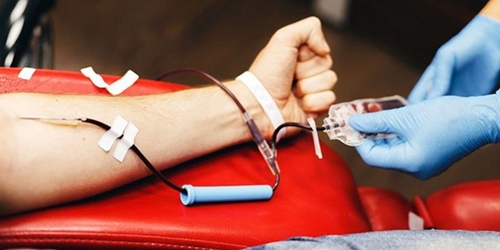 Giữa đại dịch, thế giới đối mặt nguy cơ thiếu người hiến máu nghiêm trọng