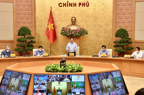 Thủ tướng chủ trì họp trực tuyến về phòng chống dịch với 1 060 xã, phường tại 20 tỉnh, thành phố