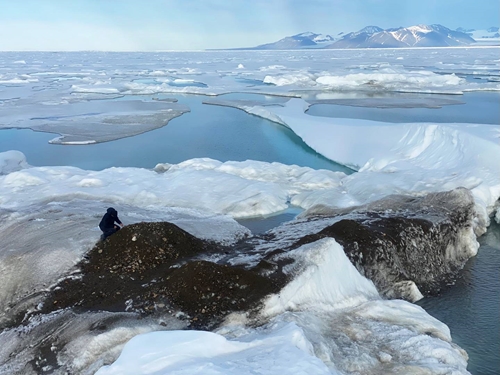 Phát hiện mới về hòn đảo xa đất liền nhất thế giới ở Bắc Cực