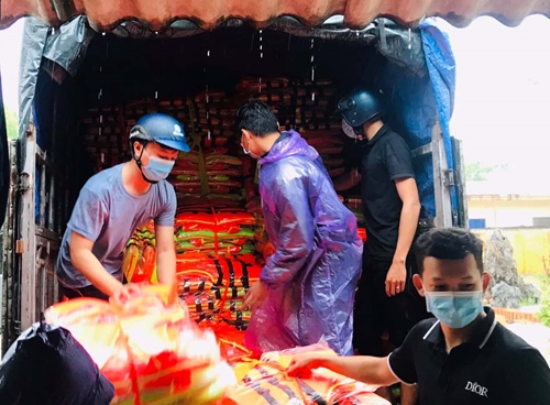 Quảng Điền tiếp nhận 500 áo phao phòng chống lũ lụt