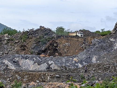 Chủ mỏ đá Thượng Long chậm thực hiện đề án đóng cửa mỏ