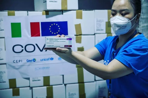 Ý viện trợ thêm 1,2 triệu liều vắc xin cho Việt Nam