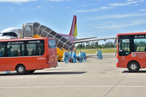 Sẽ đưa 220 thai phụ từ TP Hồ Chí Minh về Huế bằng máy bay