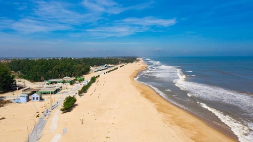Diện mạo mới của bãi biển Phú Thuận sau chương trình làm đẹp biển của Bia Huda