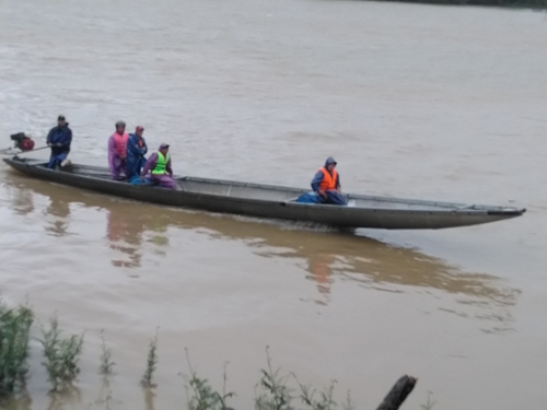 Tìm thấy thi thể 2 vợ chồng mất tích trên sông Bồ
